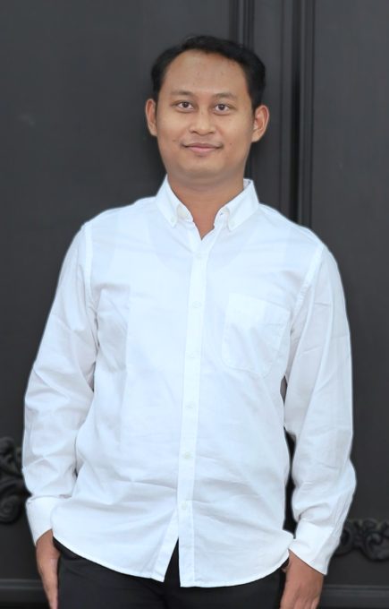 Akmal Profil-b